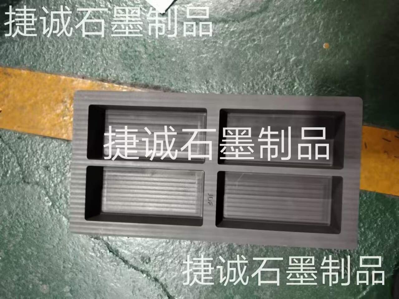 石墨油槽，高純石墨油槽，多槽石墨油槽，耐高溫石墨油槽，金銀鑄錠石墨模具，鑄錠石墨油槽，石墨鑄錠槽，石墨油槽生產(chǎn)廠家